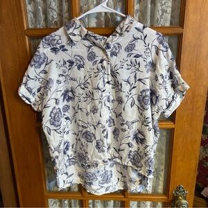 NWOT Cynthia Rowley Blue and White Floral Linen Button Up Shirt XS